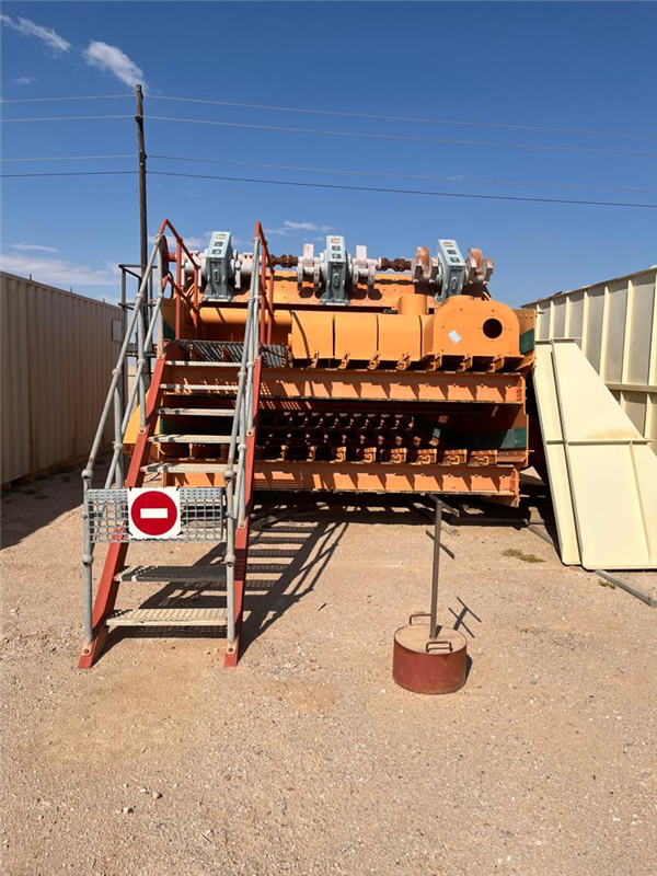 6 Units - Unused Vibramech 12' X 25' (3660mm X 7620mm) Double Deck Secondary Screen)